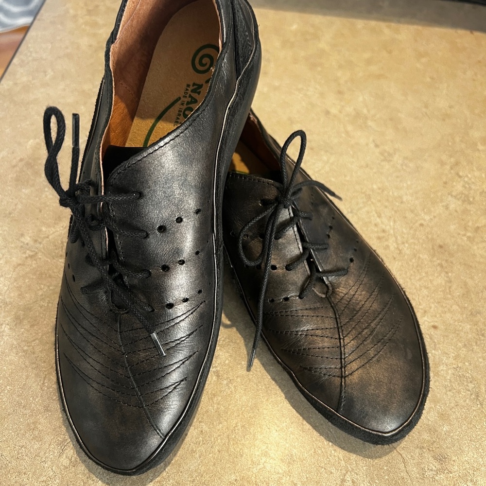 Naot Black Leather Oxfords & Derbys
